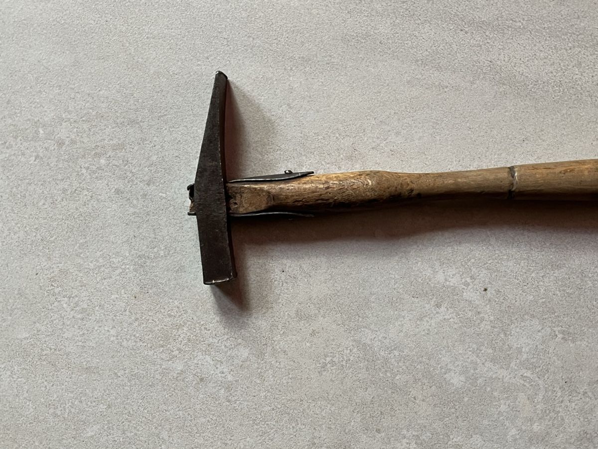 Alle Werkzeuge: Kleiner Hammer alt – Gebraucht aus winterthur von melifera 3