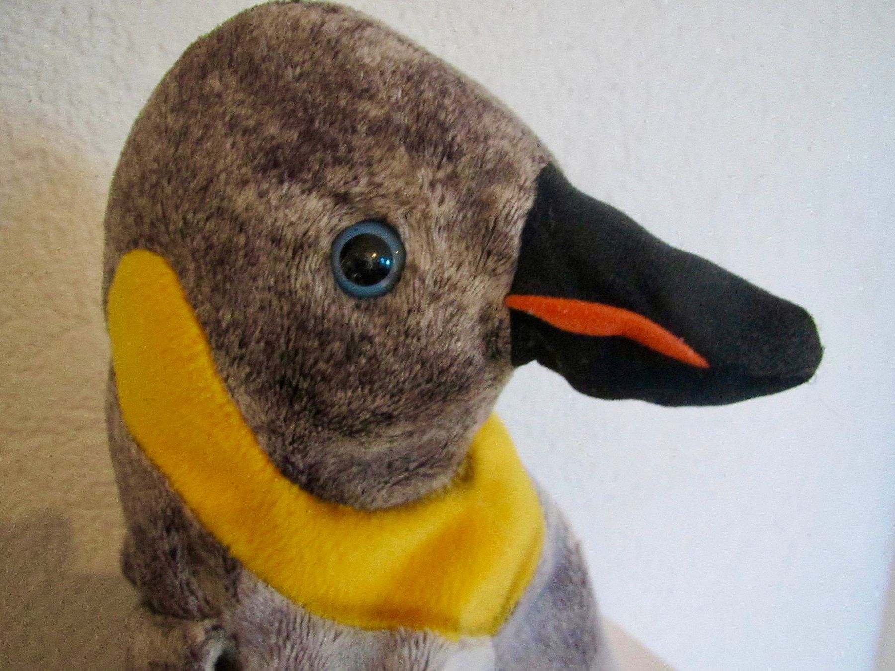 Jouets: PELUCHE JEUNE PINGOUIN – D'occasion à Murten par Selliot 3