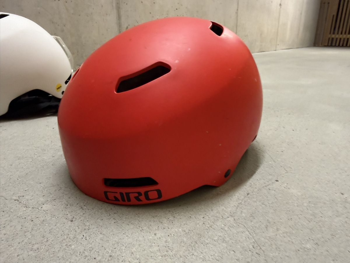 Giro Caschi: Fahrradhelm Giro rot Kinder – Usato da Zürich venduto da fed_5dcy
