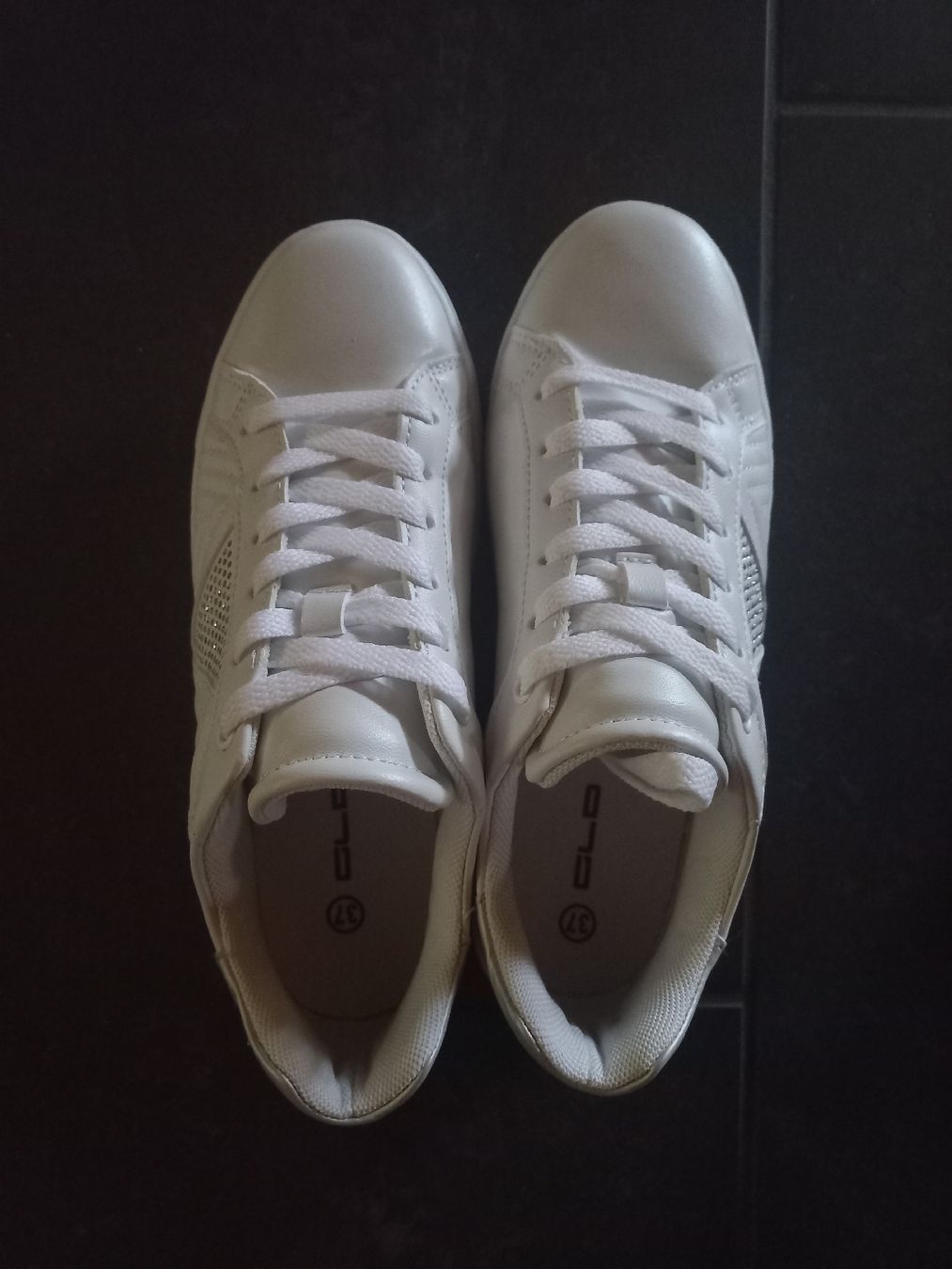 Scarpe da donna: Schuhe weiss Gr. 37 – Usato da Lauenen b. Gstaad venduto da J3A7N 3