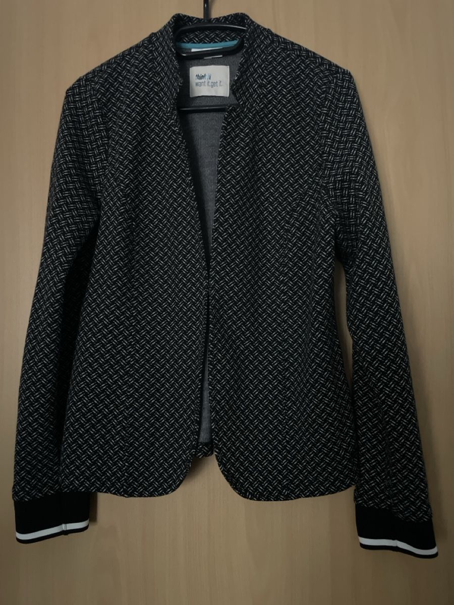 Giacche: Street One jersey Blazer Gr 38 schwarz/weiss – Usato da Illnau venduto da cla_jqf8