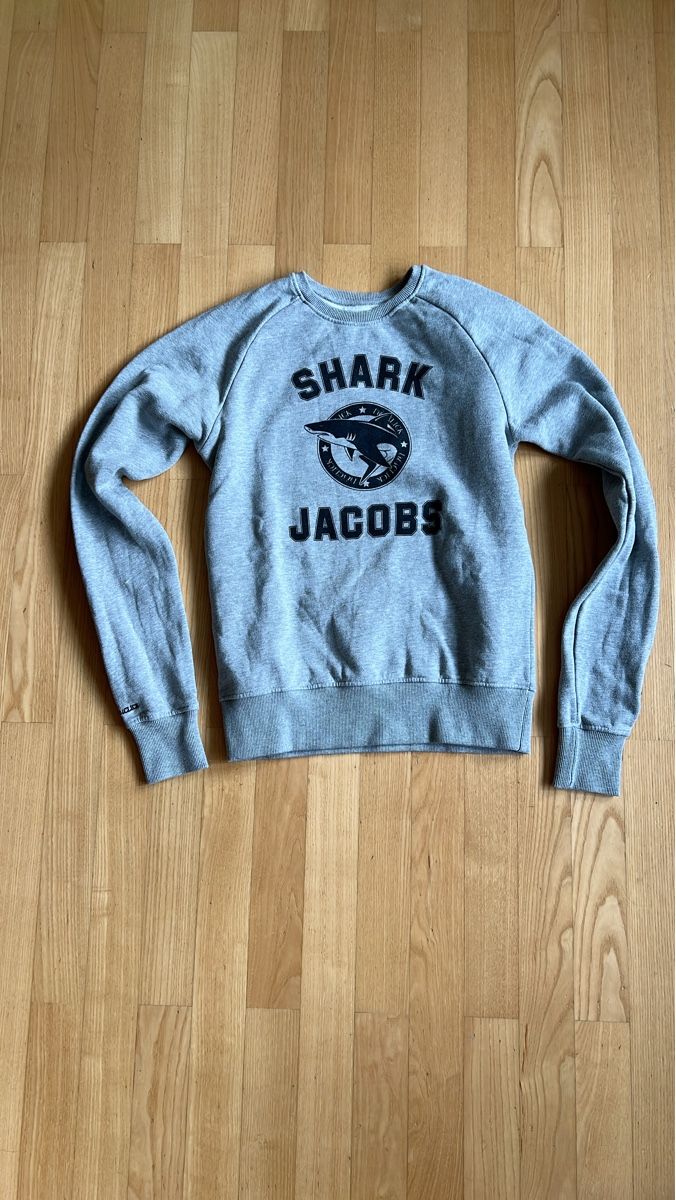 Maglioni & Felpe: Trésclick Shark Jacobs Sweatshirt, Grösse S – Usato da Zürich venduto da Tibet75