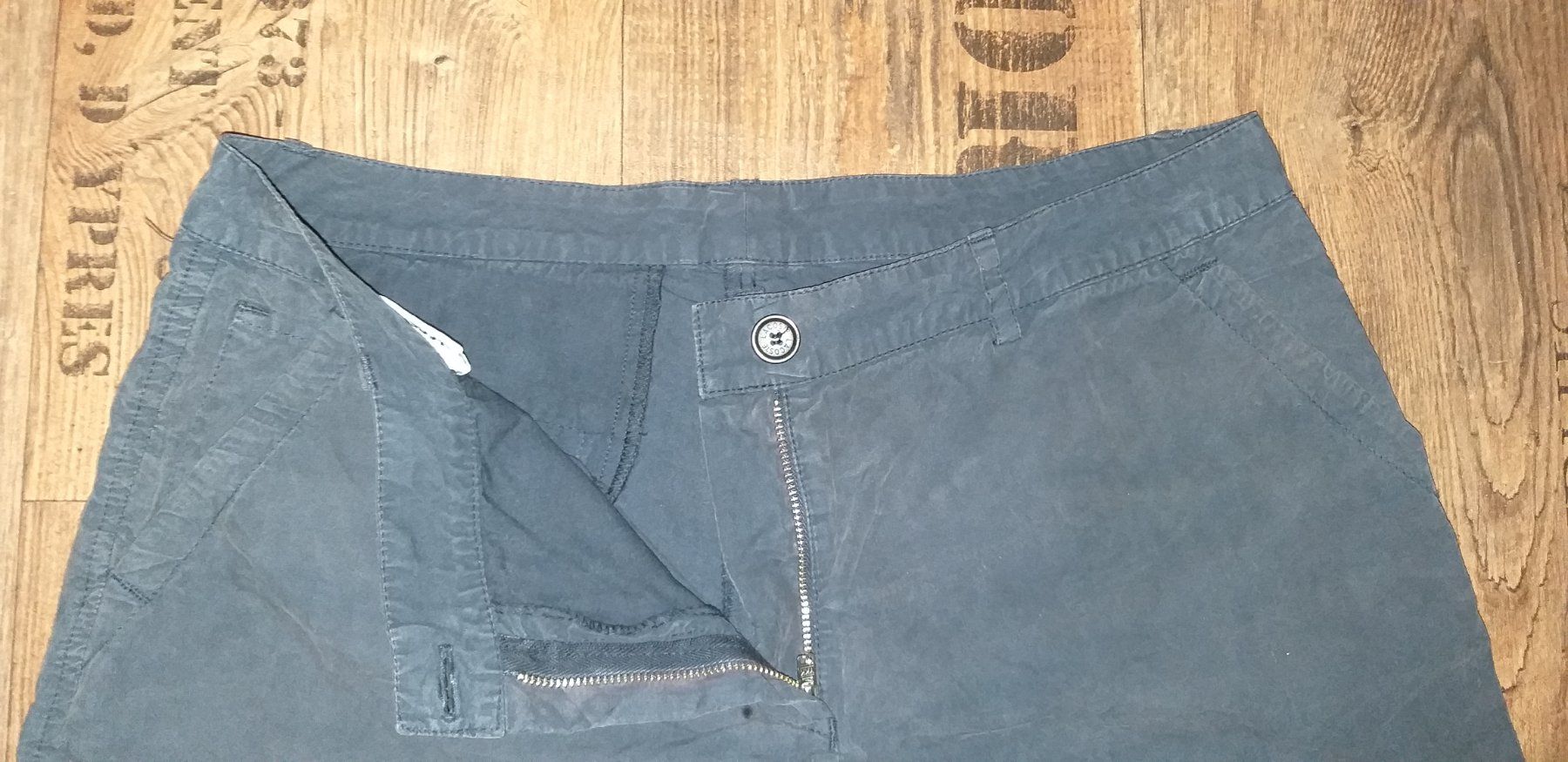 Lacoste Hosen: Short LACOSTE     Taille/Grosse 38 ( 40 FR) – Gebraucht aus Cossonay-ville von Super-Price-Quality 1