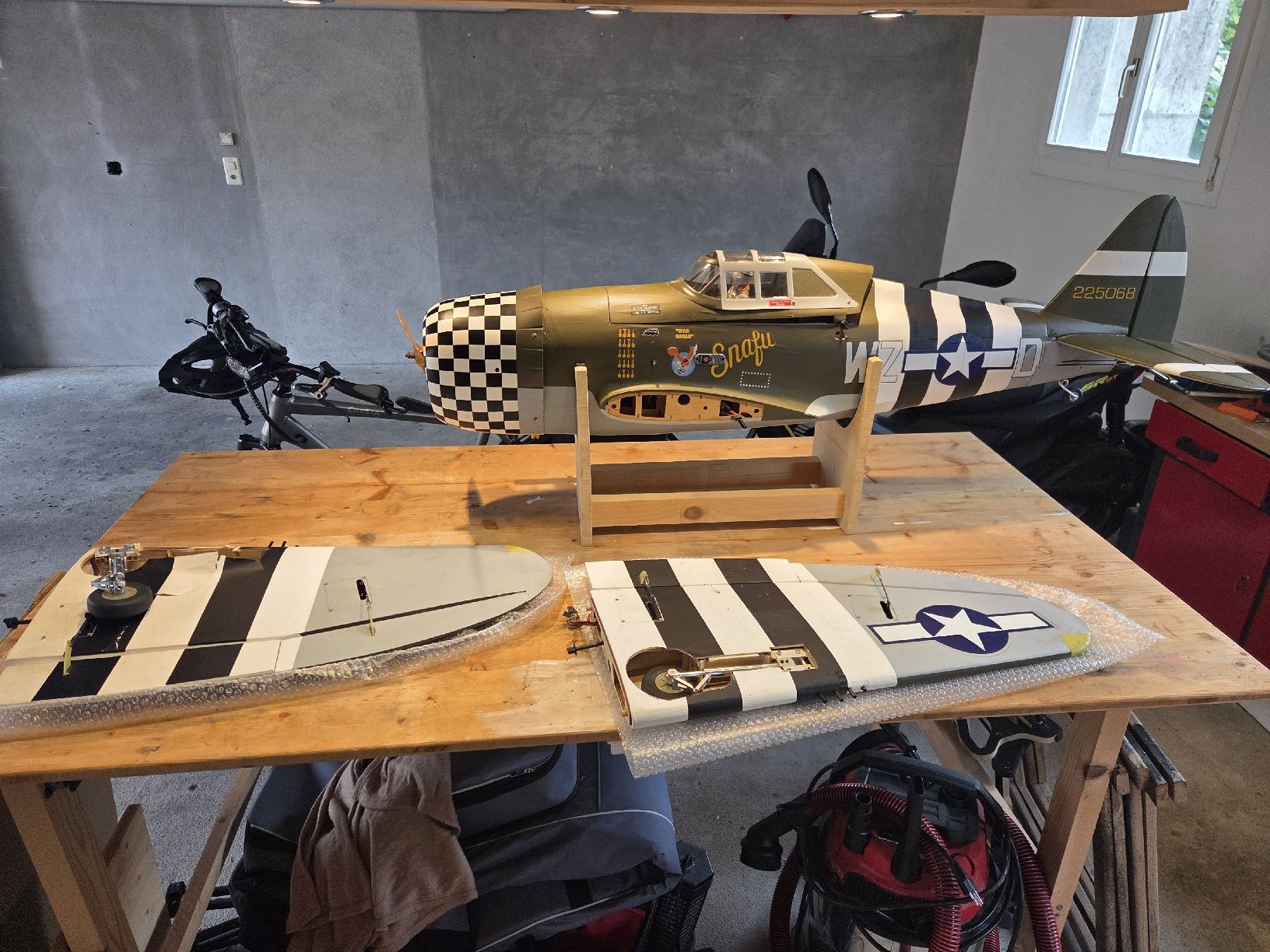 Seagull Modellismo RC: Thunderbolt P47 Snafu von Seagull Models  – Difettoso da Mosnang venduto da 4ergolf