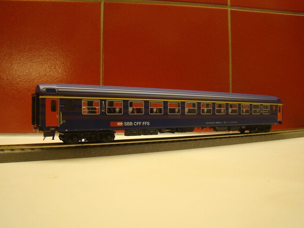 CFF LS MODELS VOITURE UIC-X WRM RIC RESTAURANT SBB- HO-DC N
