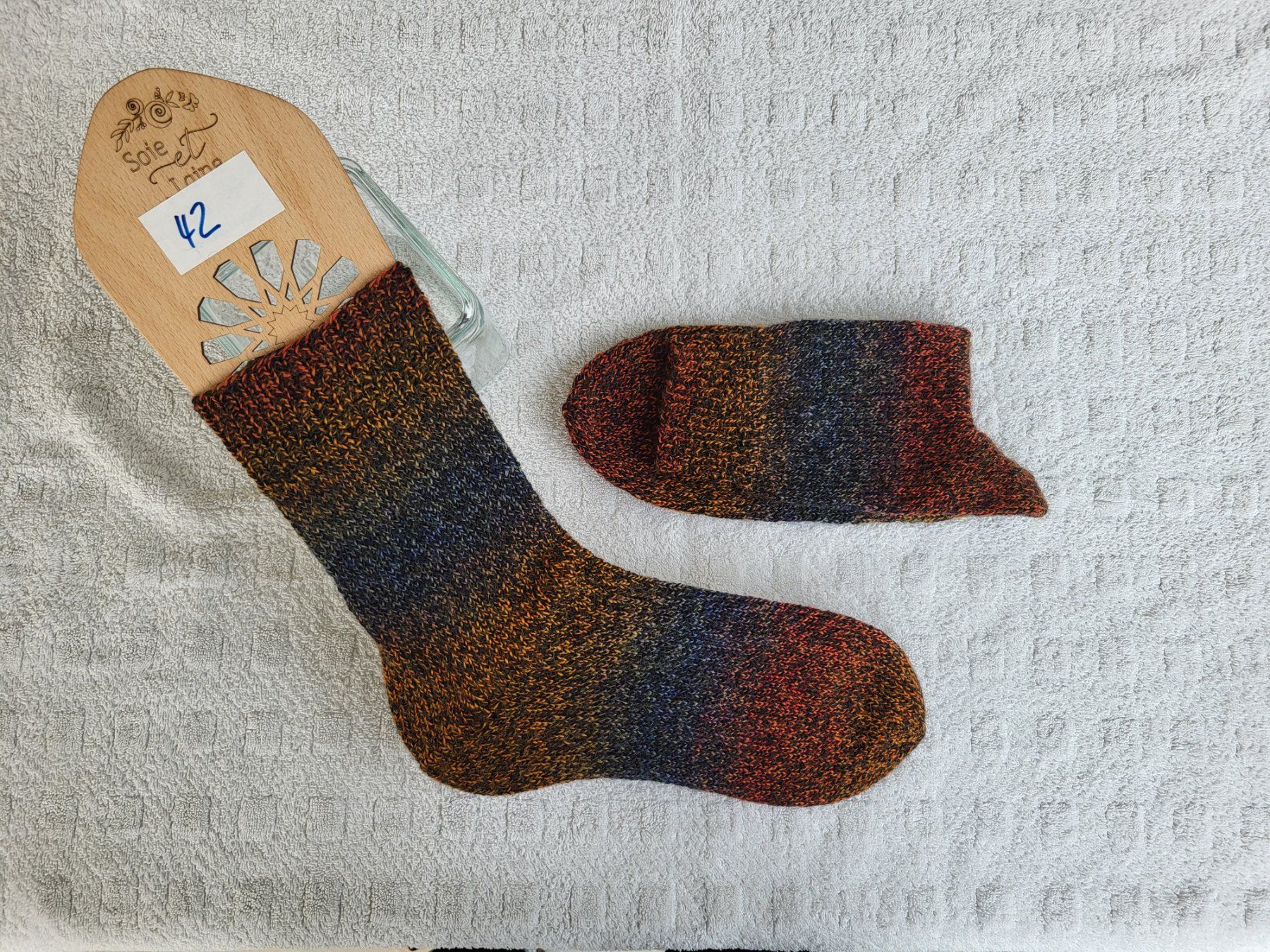 Calze: Socken handgestrickt 42/43 – Nuovo (secondo la descrizione) da Männedorf venduto da thjohn