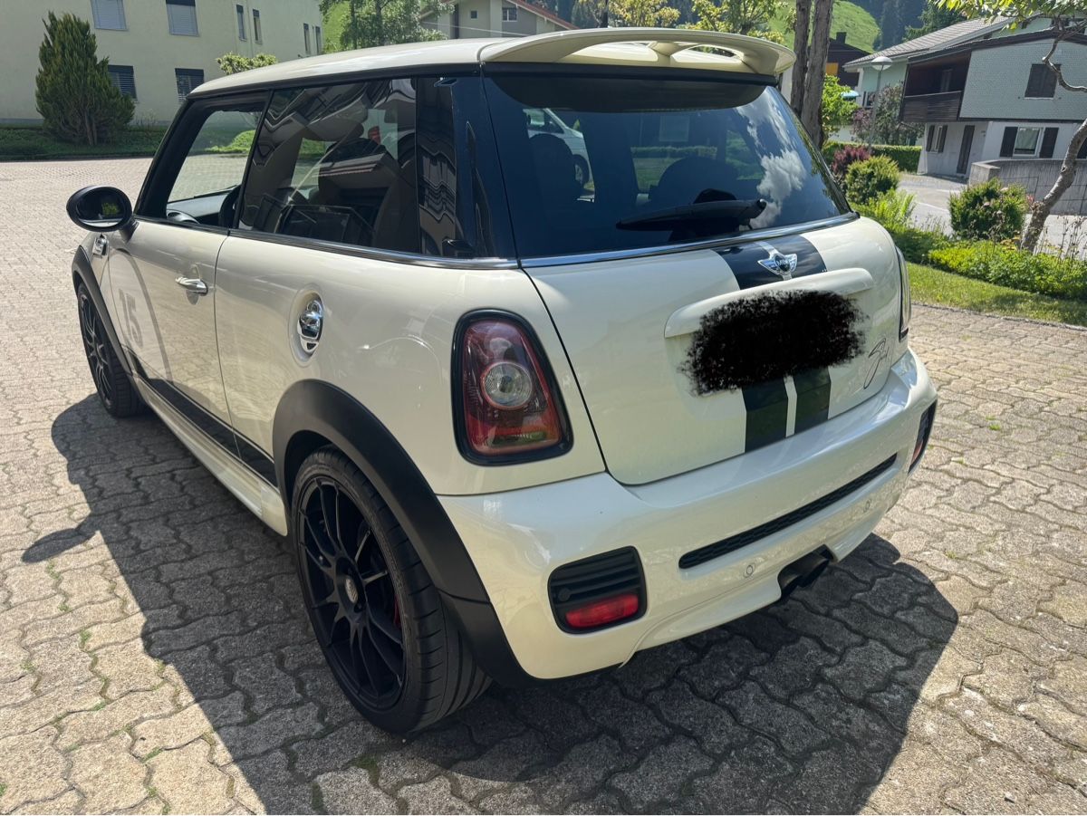 Mini Automobili: Mini jcw 150000km 2008 – Usato da Engelberg venduto da KubaniKatka 1