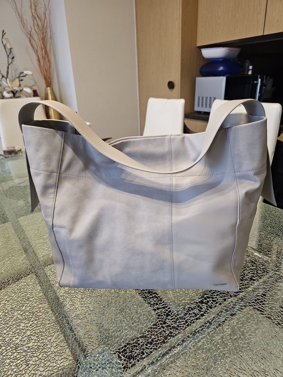 Calvin Klein Borse da donna: Calvin Klein Handtasche – Usato da Luzern venduto da Edii025