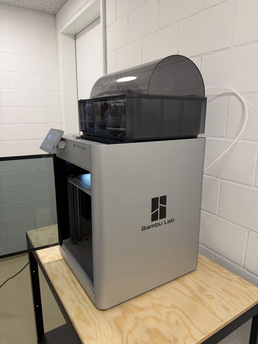 Bambu Lab 3D Drucker: Bambu Lab X1-Carbon 3D-Drucker mit AMS – Gebraucht aus Balzers von luk_6d2y 5