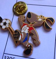 2 Pin SNICKERS Maskotchen WM 94