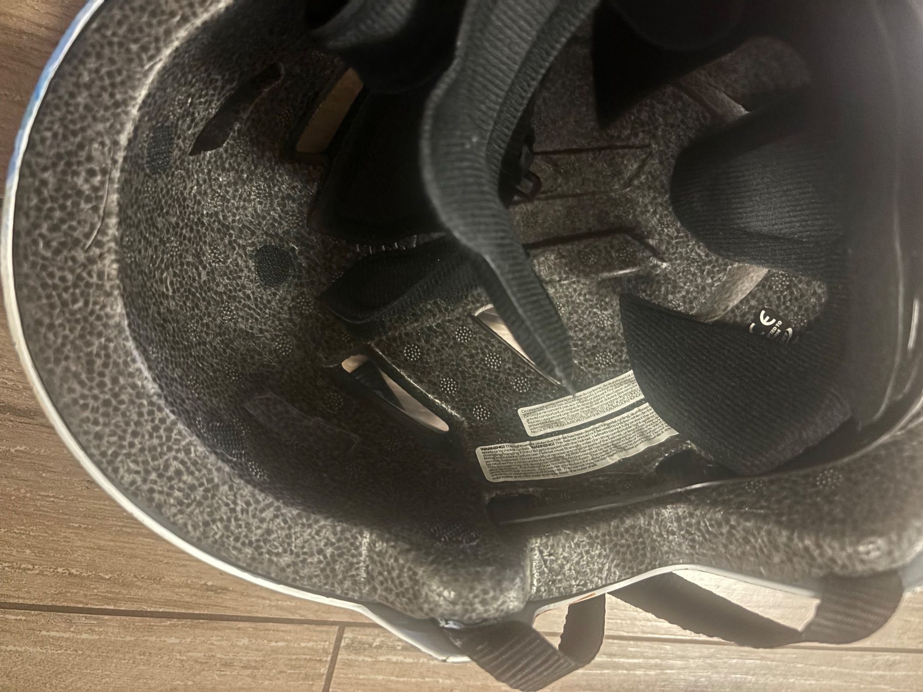 Helme: Enfant 5-9 ans, 52-57 cm – Gebraucht aus St-George von elena27 4