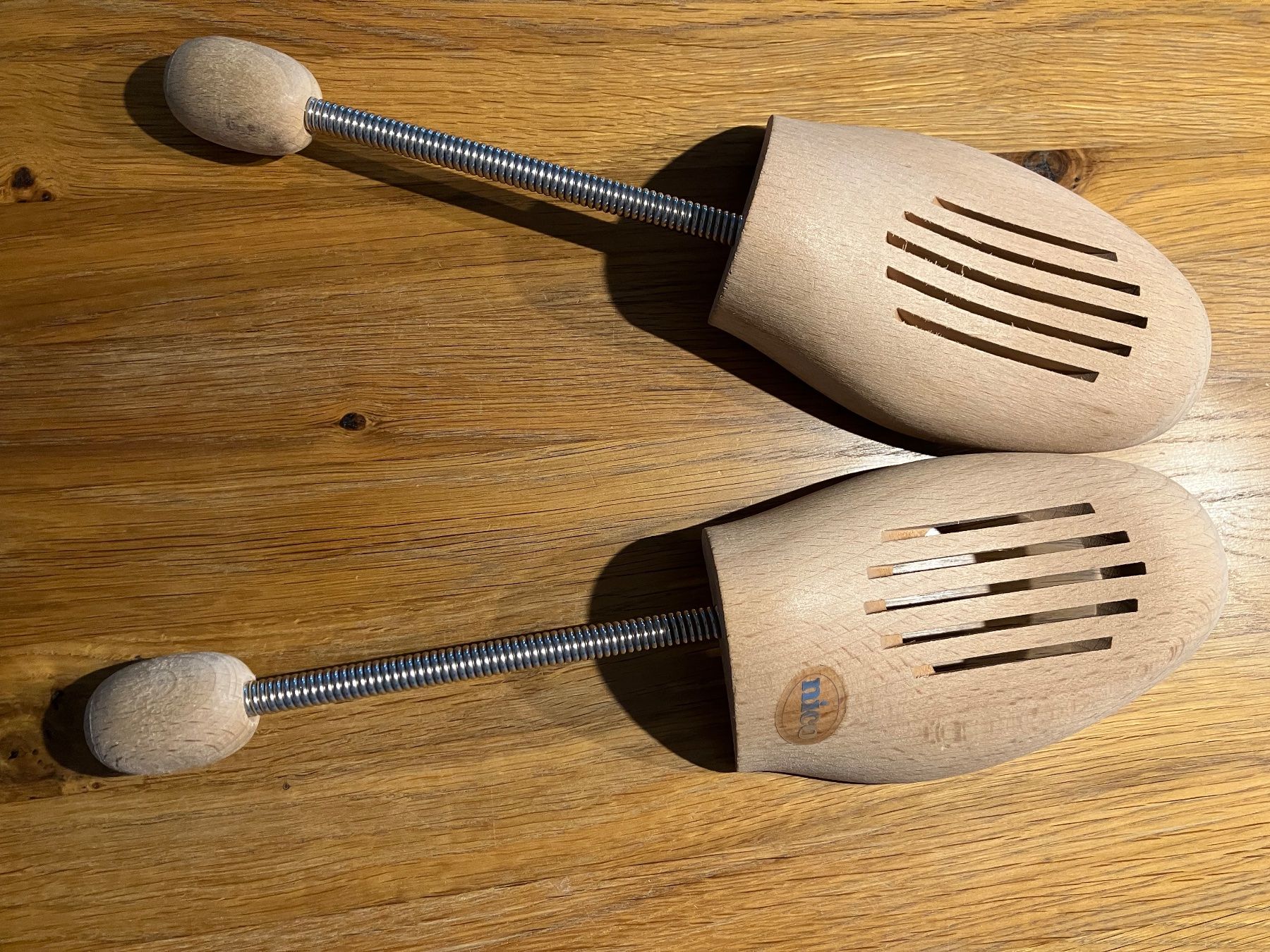 Tutti gli attrezzi: Schuhspanner aus Holz, Gr. 40/41 – Usato da Zürich venduto da edf_9wg7