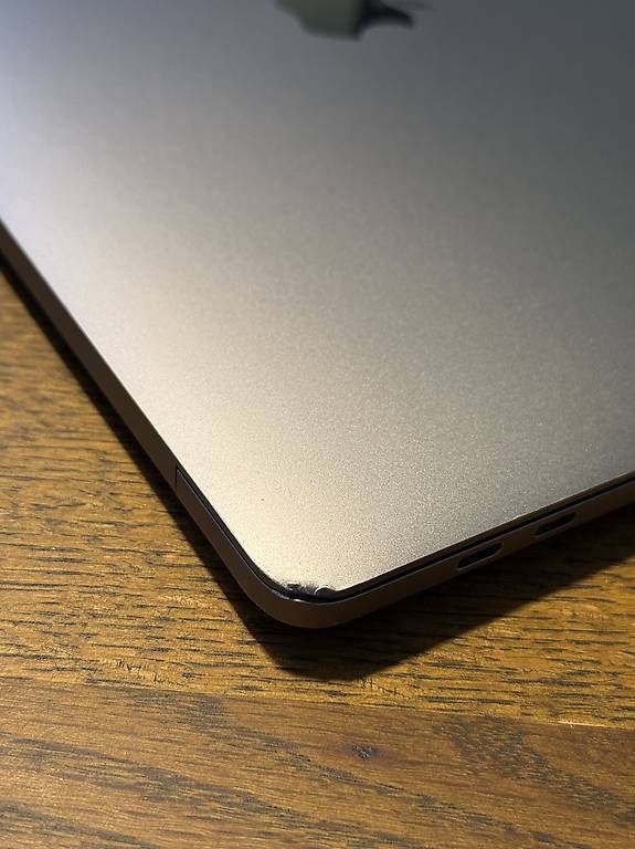 Apple Portables: MacBook Pro M1 13inch 2020 – D'occasion à Sorengo par ashkaptsov 2