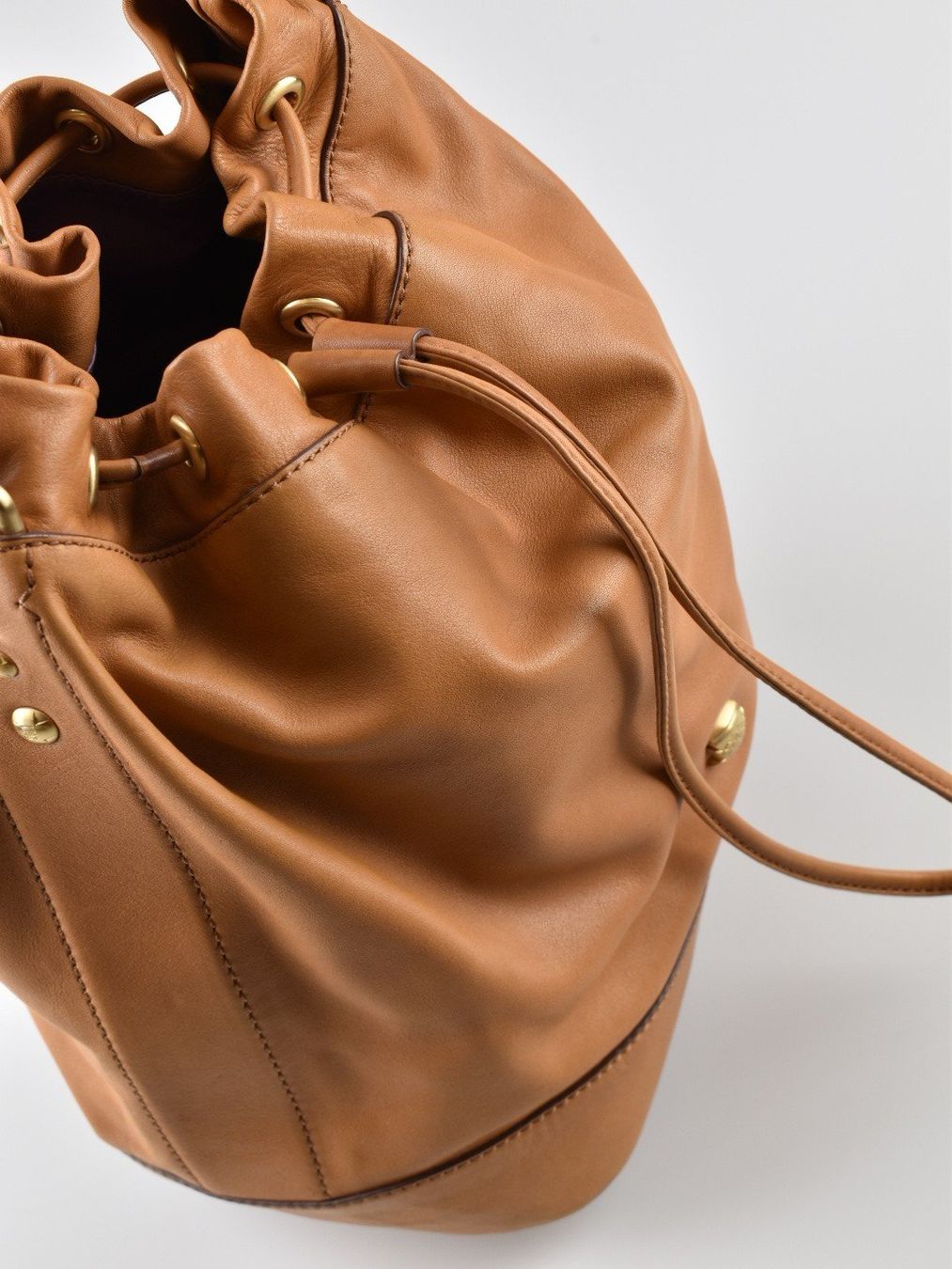 Navyboot Taschen für Damen: Navyboot Beuteltasche, Leder – Gebraucht aus Nürensdorf von 2ND_STORY 2