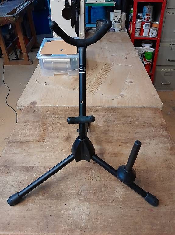 Strumenti musicali: Stand Sax clarinette – Usato da Lausanne venduto da EdwinBOSU 2