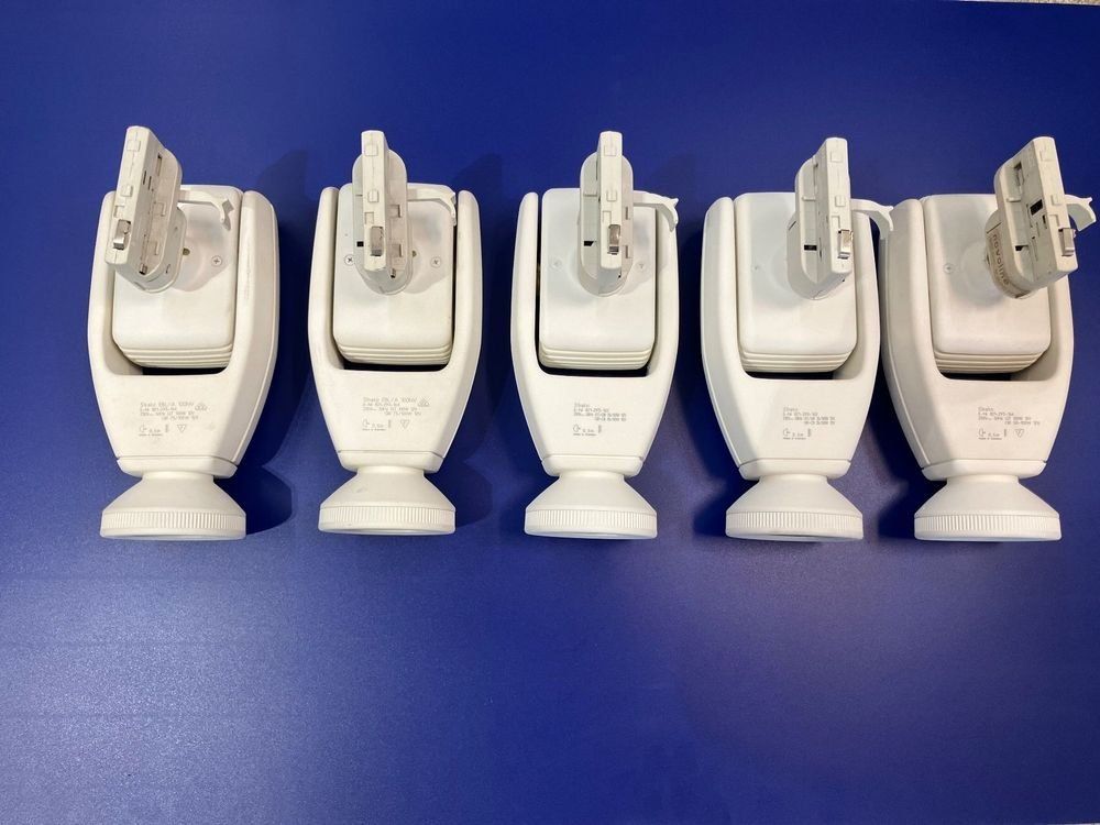 Lampade: 5 Stück AEG Strato-Halogen Strahler mit 3-Ph. Adapter – Usato da Neunkirch venduto da liquidationen_8152