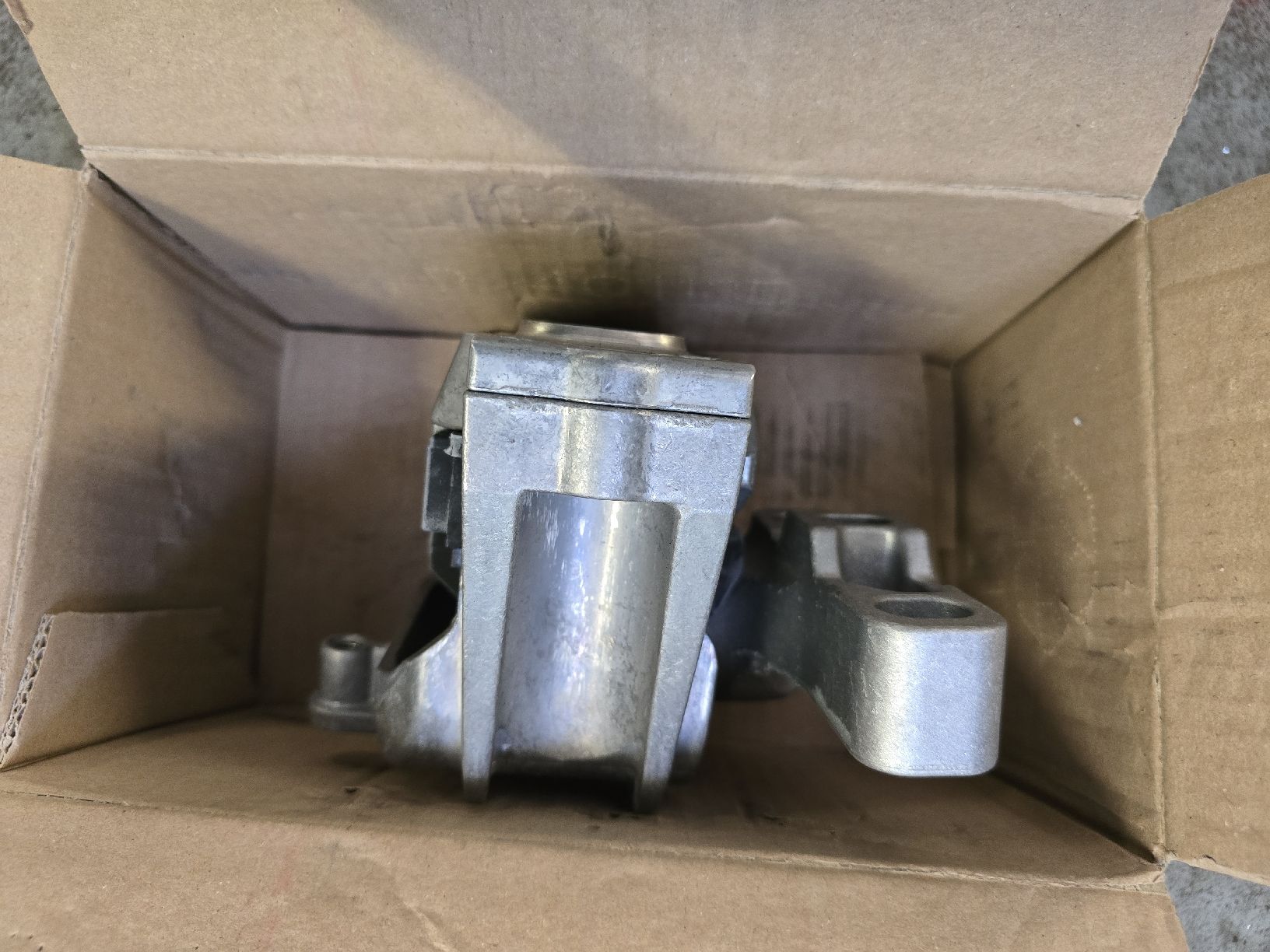 Volkswagen Alle Autoersatzteile: Motorlager – Neu und originalverpackt aus Menziken von JJRacing 4