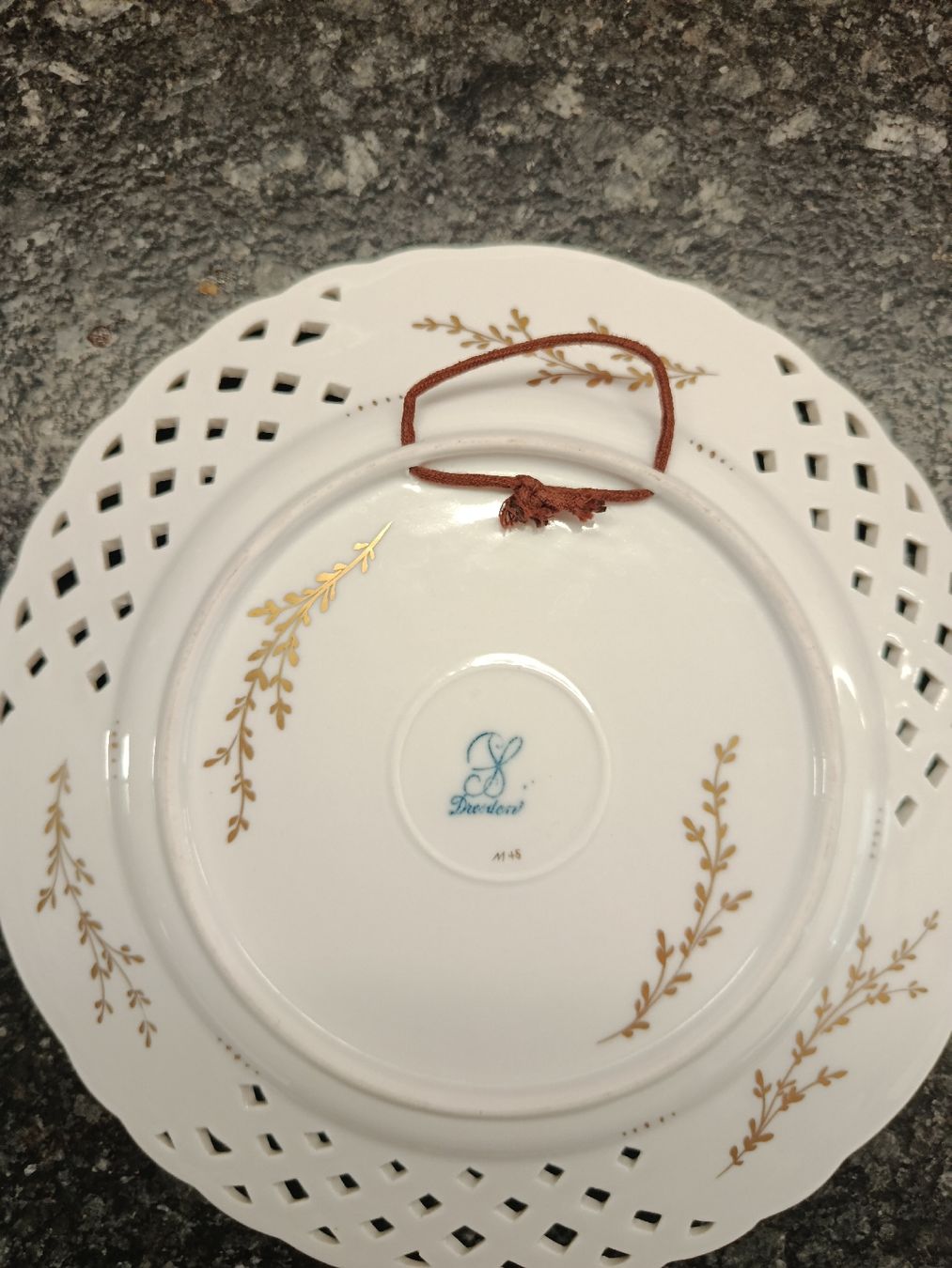 Assiettes: Sammel Teller Dresdemi – Neuf (Voir description) à Staufen par leo_d5c7 1