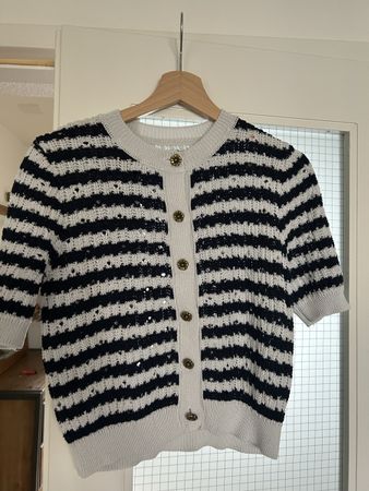 Kurzarm-Strickjacke – CHF 8