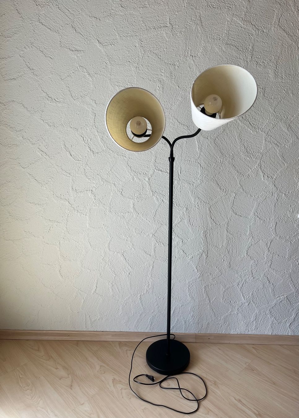 Lampen: Stehlampe verstellbar – Gebraucht aus Gossau ZH von dav_rz7j 2