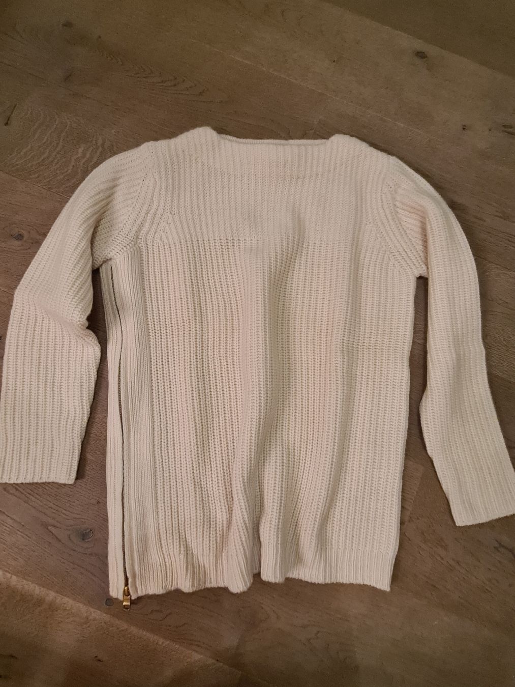 Closed Pullover & Sweatshirts: CLOSED PULLOVER CREMEFARBIG GR.M – Gebraucht aus Adlikon von jahr01