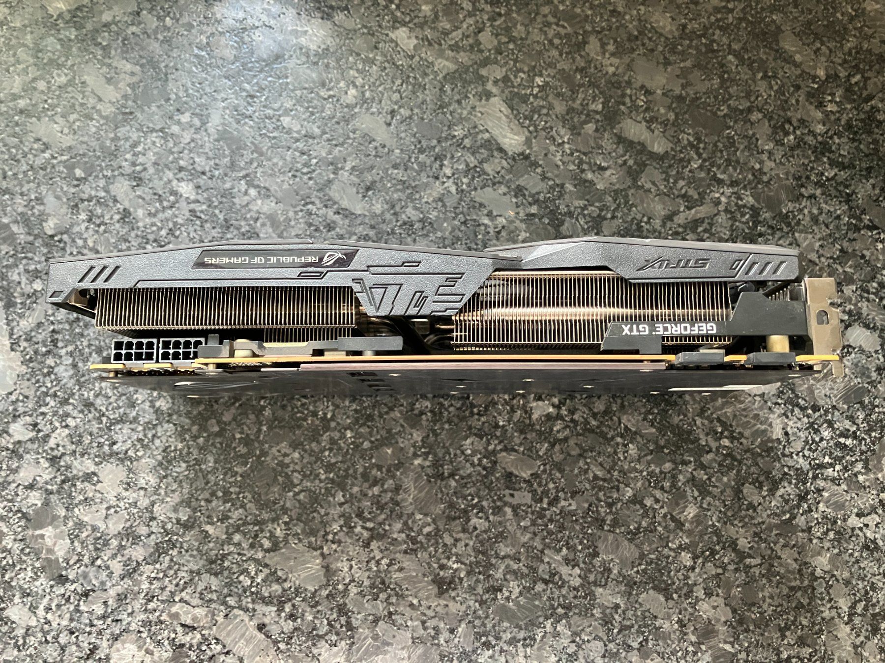 Asus Schede grafiche: GTX 1080ti Asus, 11GB – Usato da Kleinwangen venduto da Suelei83 3
