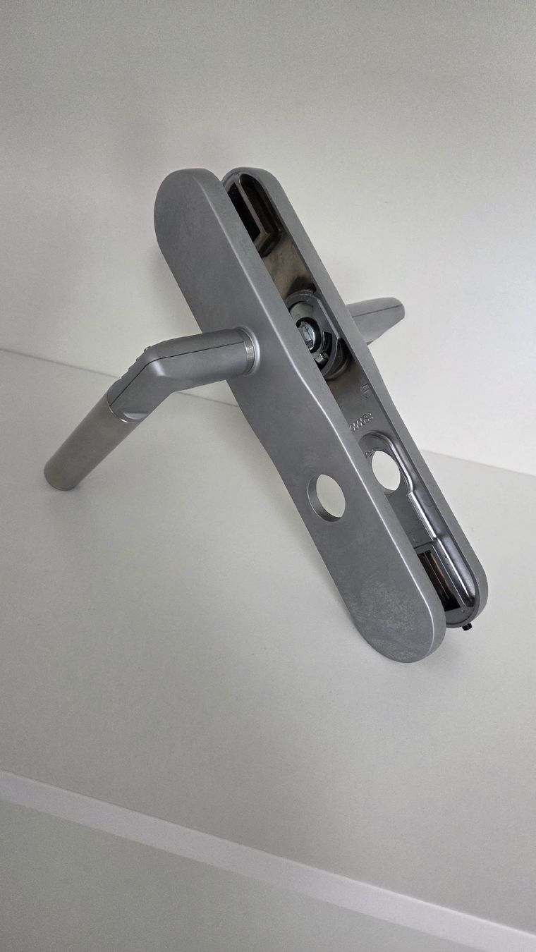 Assa Abloy Cadenas: Assa Abloy Code Handle – D'occasion à Ennetmoos par Comtronic 1