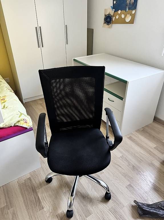 Schreibtische: Bureau complet avec chaise  – Gebraucht aus Vétroz von wouwou 3