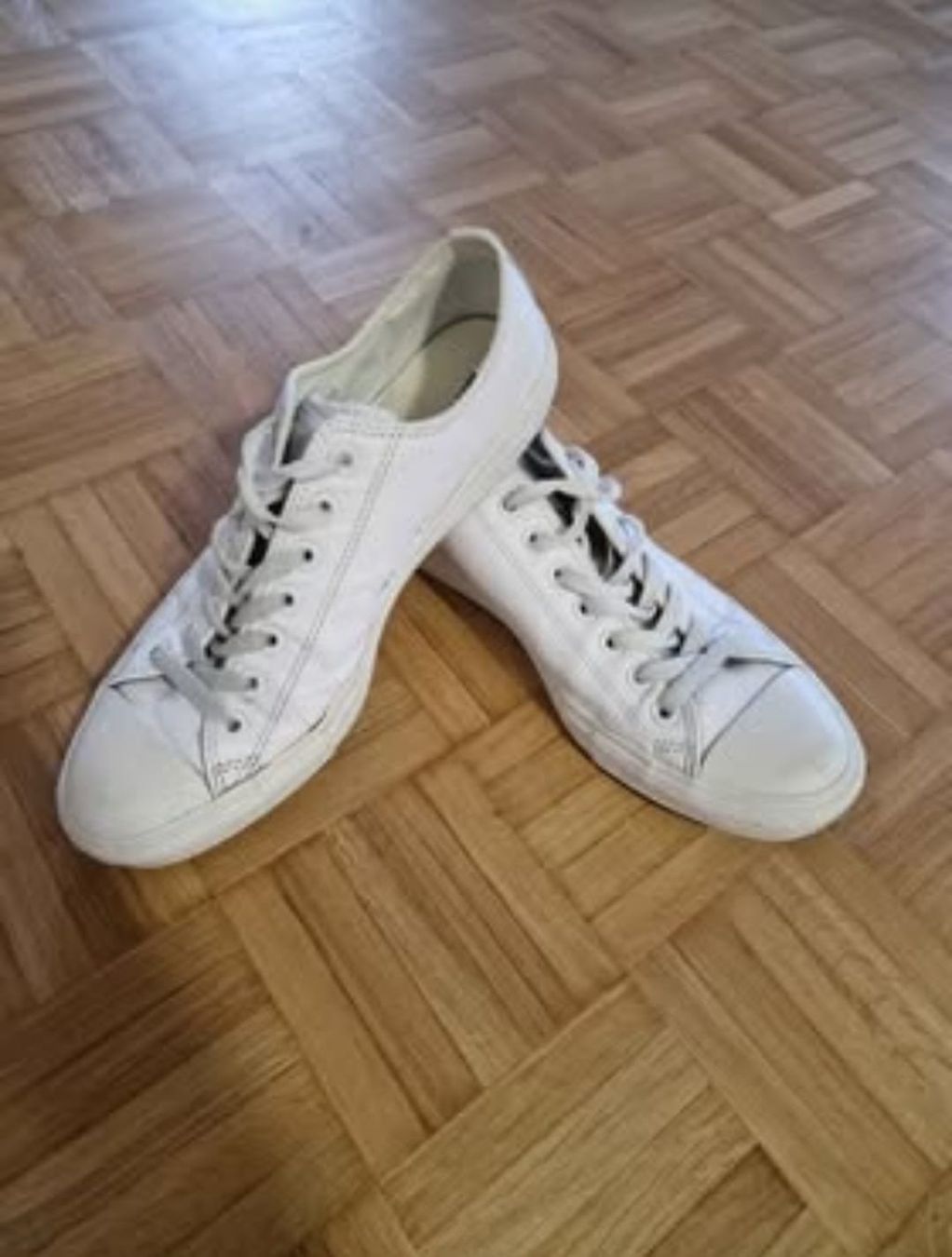 Converse Scarpe da uomo: Original Converse Schuhe Leder weiss 43 – Usato da Winterthur venduto da DanEri