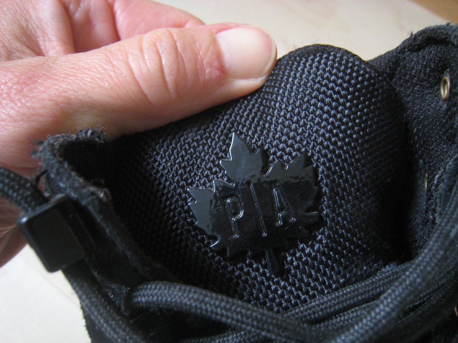 Scarpe da uomo: PARK Authority P/A  Schuhe  Sneaker  Gr. 39.5 – Usato da Dättlikon venduto da Mamakuga 5