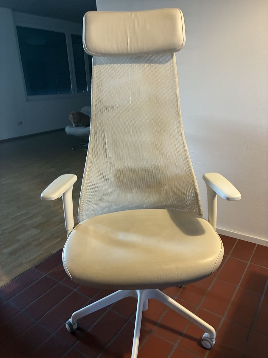Ikea Sedie: Ergonomischer Bürostuhl in Weiss – Usato da Dübendorf venduto da bol_wv95 2