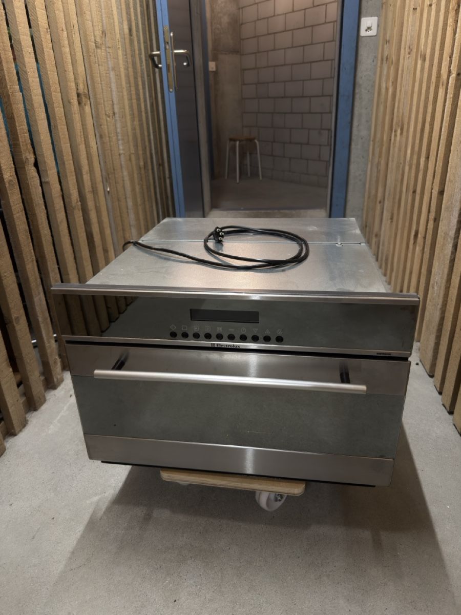 Electrolux Forni: Electrolux EBCSL90 Einbau-Kompaktbackofen mit Mikrowelle & G – Usato da Eschenbach LU venduto da sirjethro