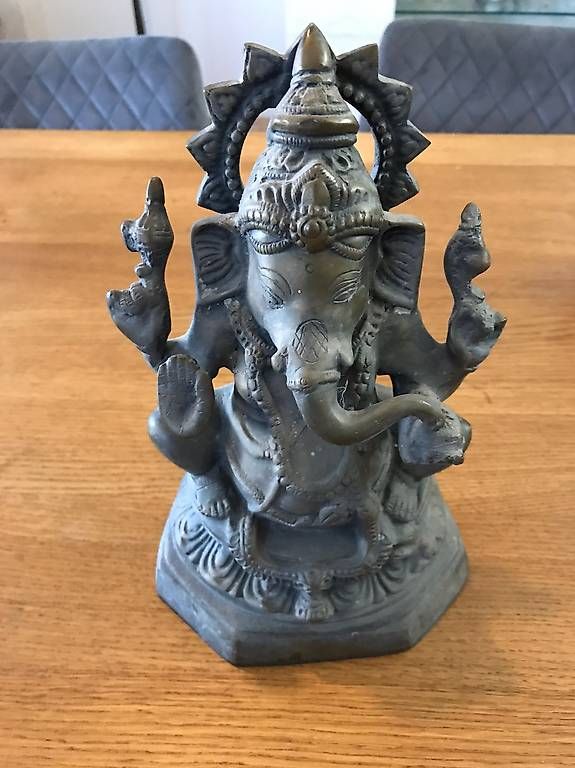 Sculptures & Statues: Alte Ganesha Statue – D'occasion à möhlin par Caja1
