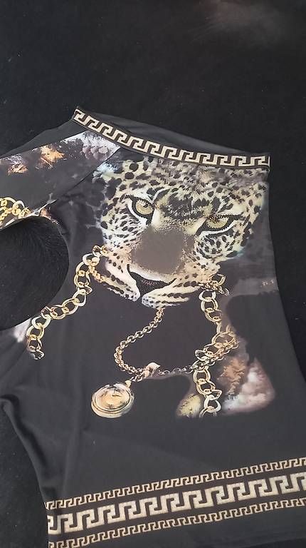 T-shirt: One Shoulder Shirt Gr. M – Usato da Allschwil venduto da Camy061