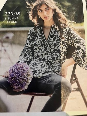 Bluse von Sumum, Gr. 40 schwarz-ecru