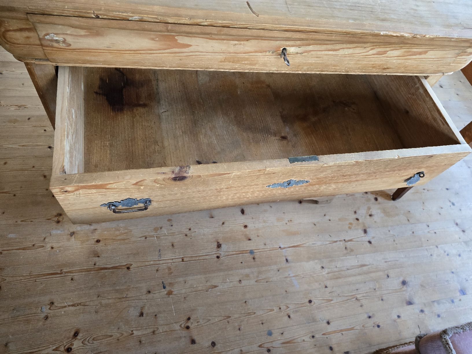 Kommoden: Antike Kommode / Weichholzkommode mit Wurmlöcher! – Gebraucht aus Mettlen von elios0888 4