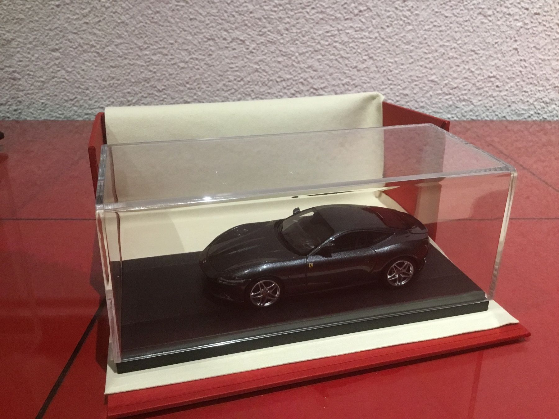 Ferrari Modellini d'auto: Ferrari Roma / Anthrazit / 1:43 – Nuovo (secondo la descrizione) da Brig venduto da Sonne11