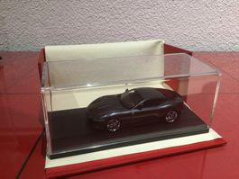 Ferrari Roma / Anthrazit / 1:43