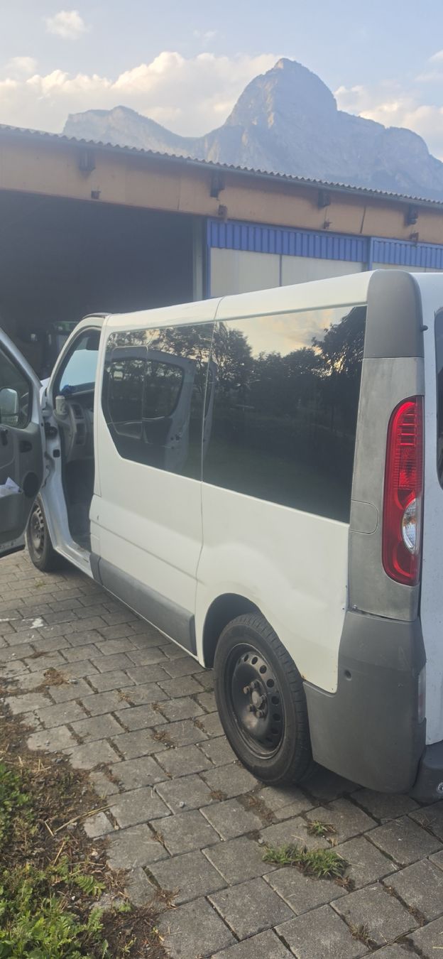 Véhicules utilitaires: renault trafic – Défectueux à Wangs par enz_j7dk 1