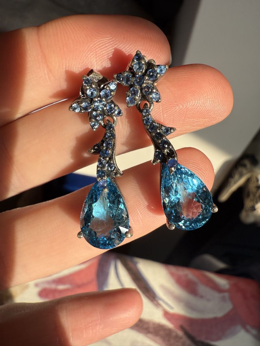 Ohrringe & -stecker: Silver topaz earrings – Gebraucht aus Barna von orbuyorcry