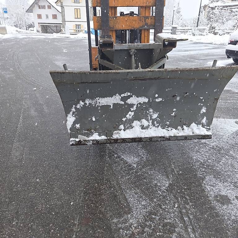 Sgombero neve: Lame chasse-neige – Usato da Le Bry venduto da Mcdistribution 2