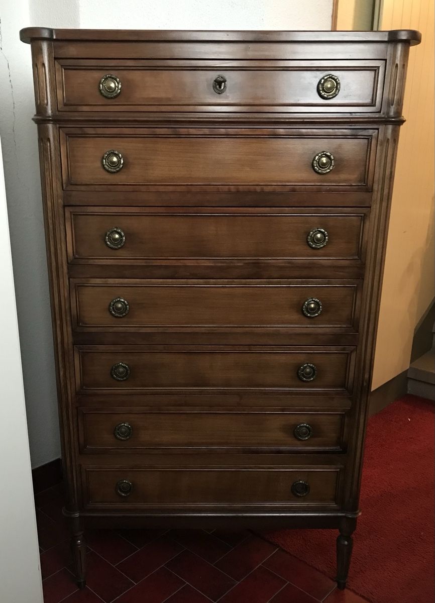Kommoden: Magnifique semainier Louis XVI – Gebraucht aus Villeneuve VD von sim_q5hp