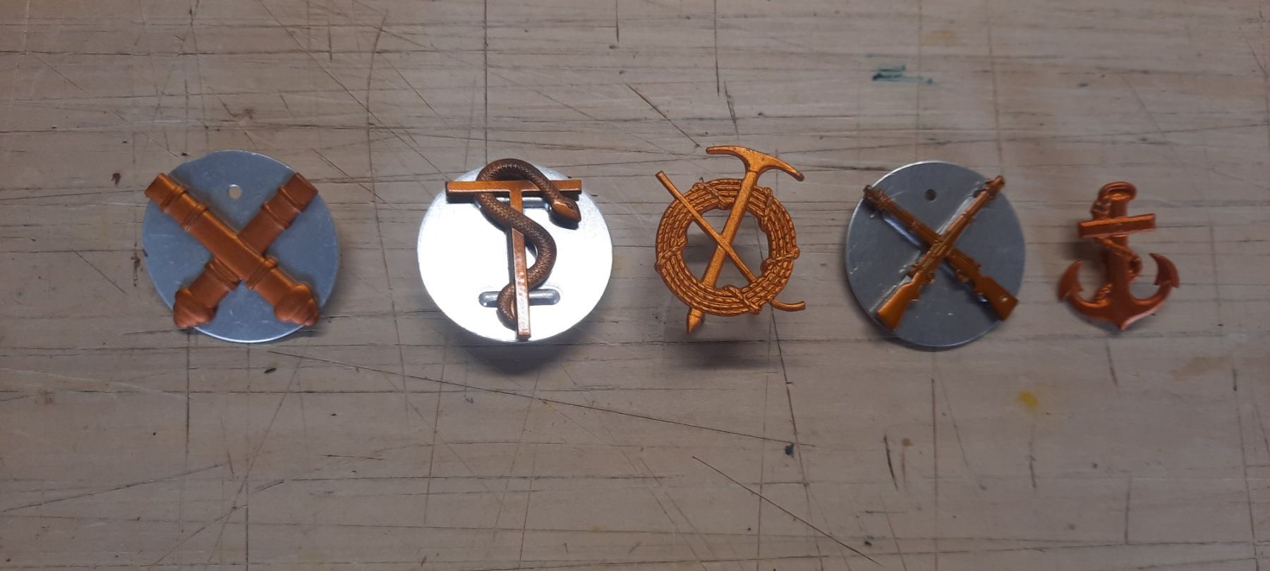 Schweizer Armee Placchette & Badge: Militärabzeichen – Usato da Lauerz venduto da manasi
