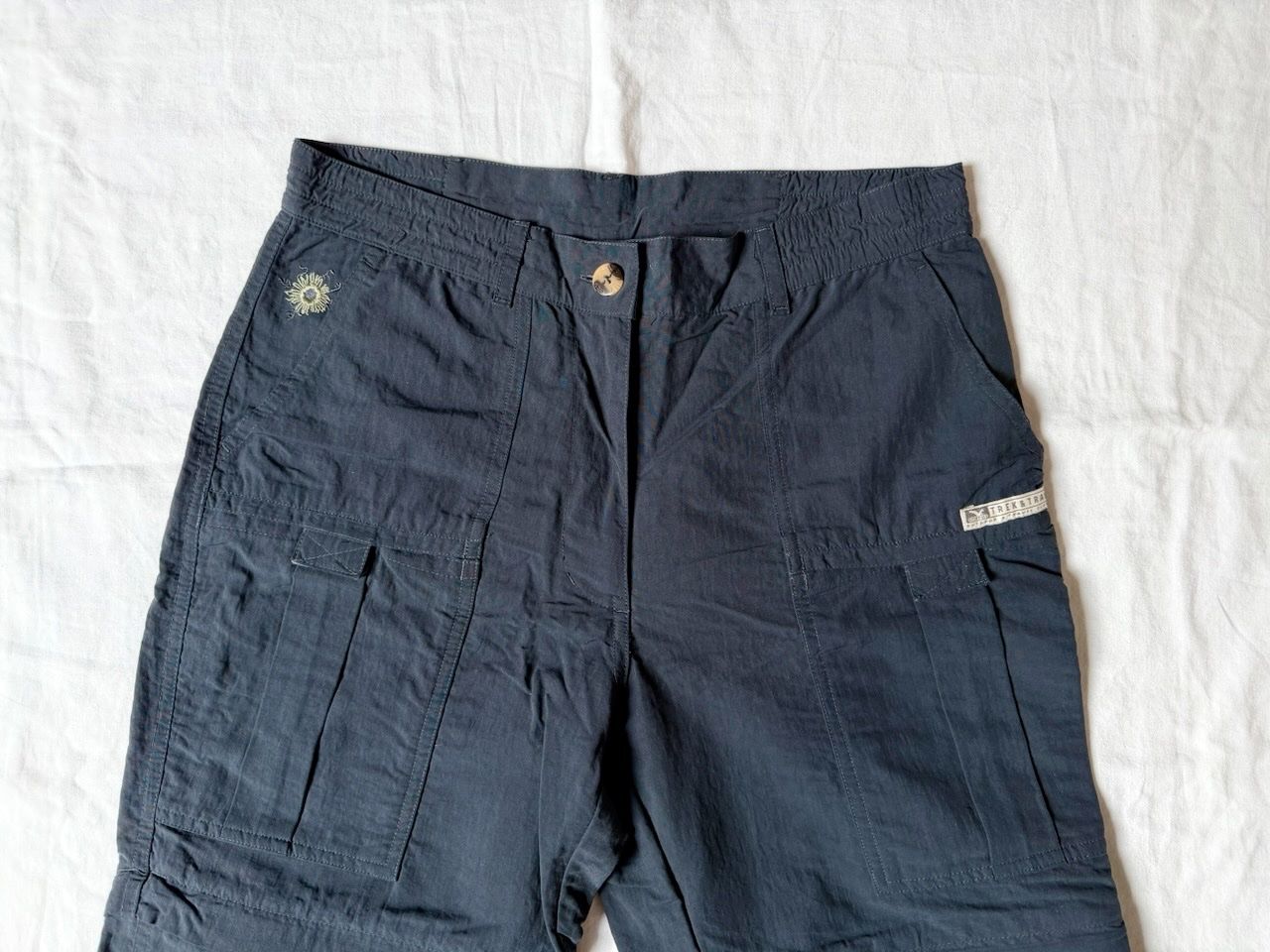 Salewa Pantaloni: Salewa, Damen-Wanderhose Zip-off, navy, Gr. 36 – Usato da Basel venduto da Solaia28 1
