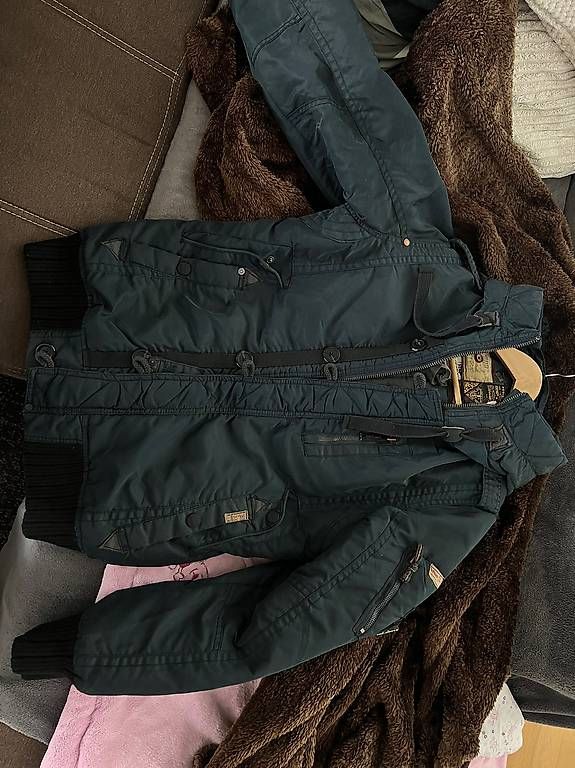 Jacken: Winterjacke  – Gebraucht aus Zuzwil SG von opp_hx2k 2