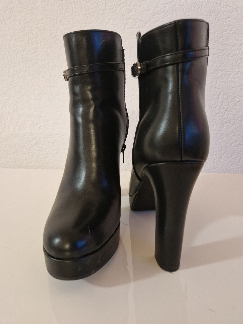 Scarpe da donna: Chaussures à talons noires pointure 39 – Nuovo (secondo la descrizione) da Versoix venduto da aline_b 4