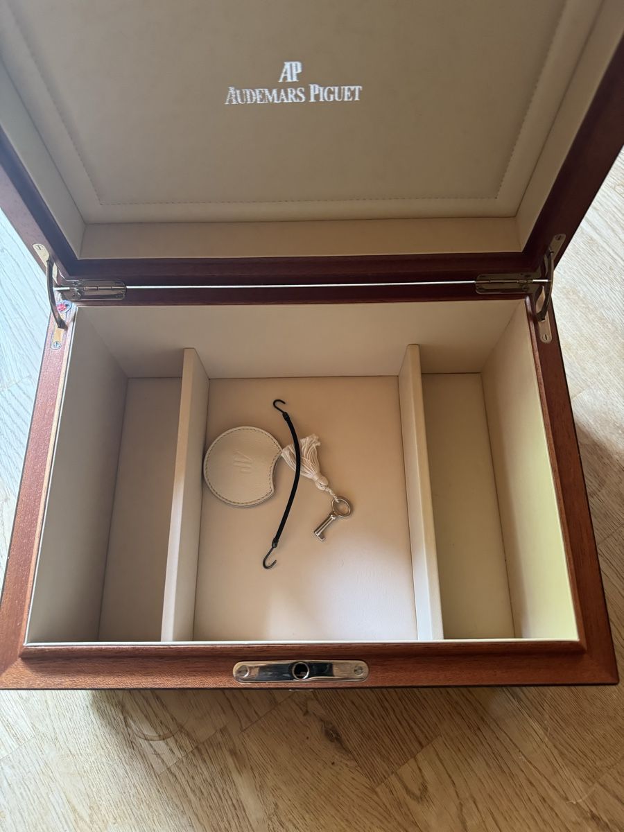 Uhrenboxen: Audemars Piguet Watch Box ! – Neu (gemäss Beschreibung) aus Grund b. Gstaad von ReLuxe 2