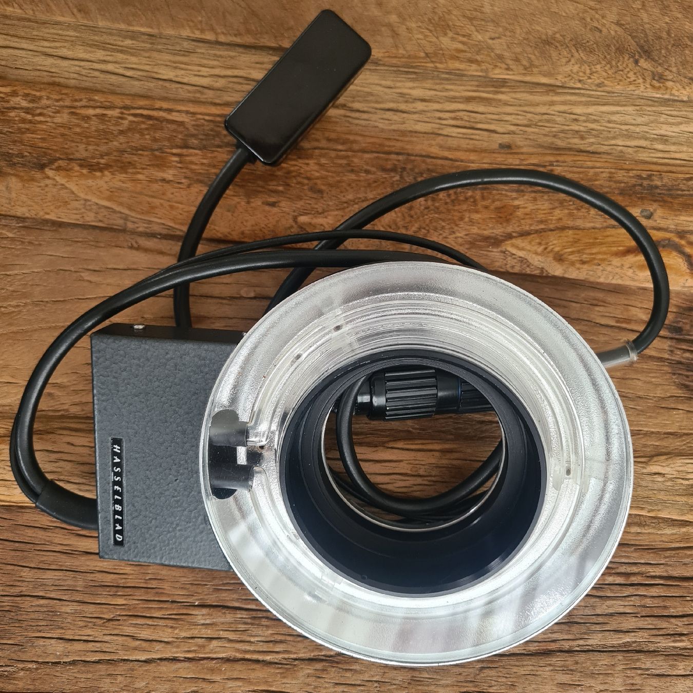 Hasselblad Fotocamera: Hasselblad ring flash – Usato da Lausanne venduto da AndreiB