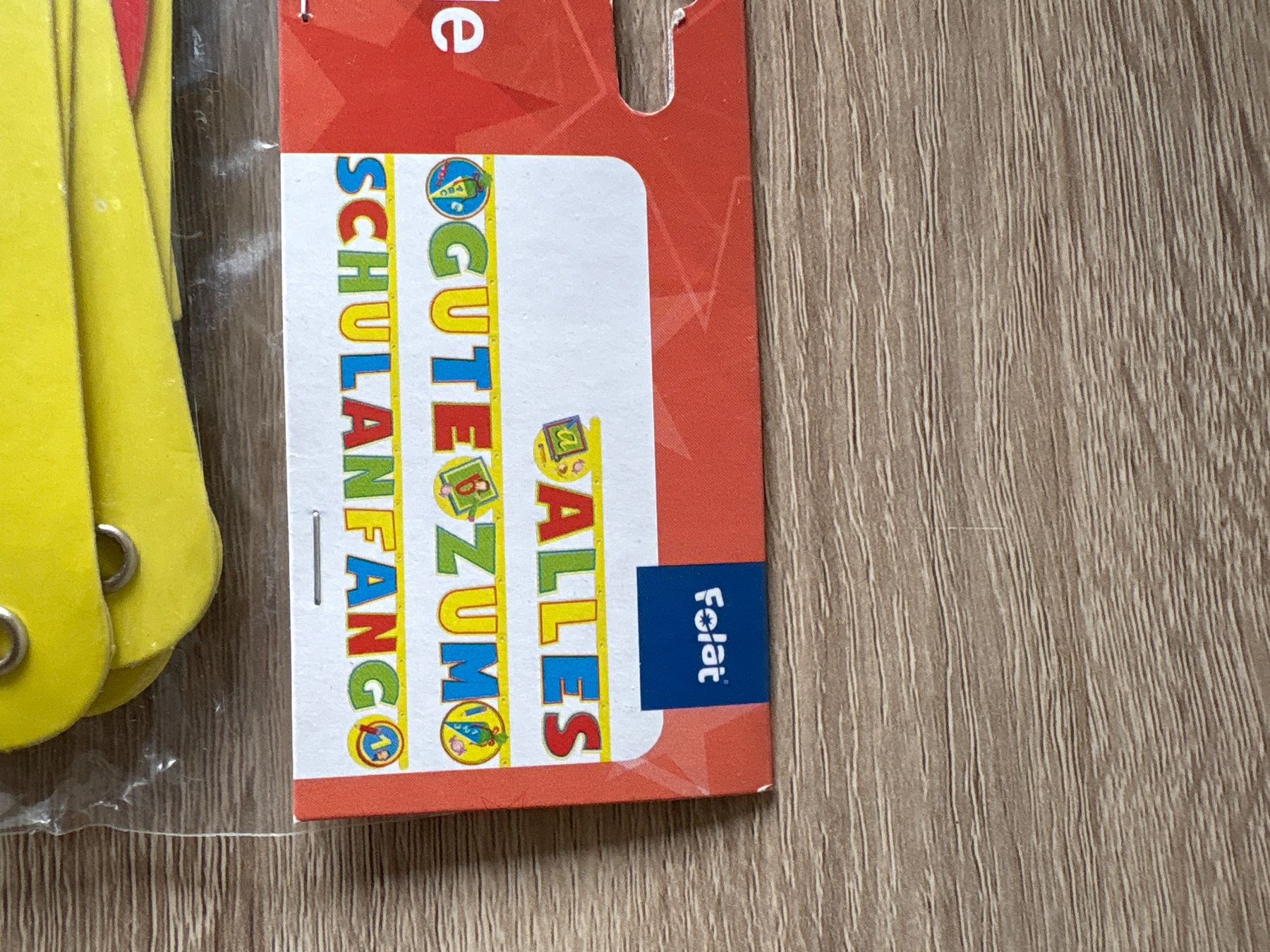 Alle Dekorationen: Buchstabengirlande Einschulung – Neu und originalverpackt aus Effretikon von MarthaK. 1
