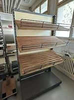 Brotgestell mit 3 Ablagen auf Räder